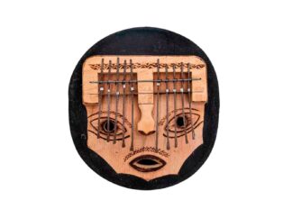 Drum-Limousine-Africa-KL51-kalimba,-big-mask