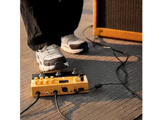 Donner-APL-akustisk-guitar-multieffekt-pedalboard